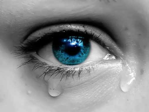 Mơ thấy mình khóc và những con số may mắn ứng với giấc mơ thấy mình khóc