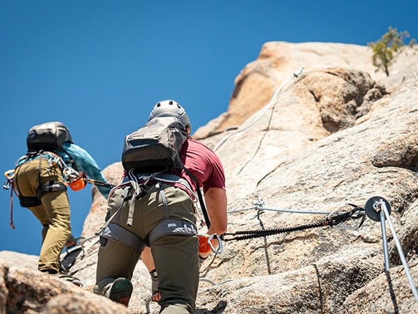 Khám phá nằm mơ thấy leo núi có số nào dễ trúng thưởng?
